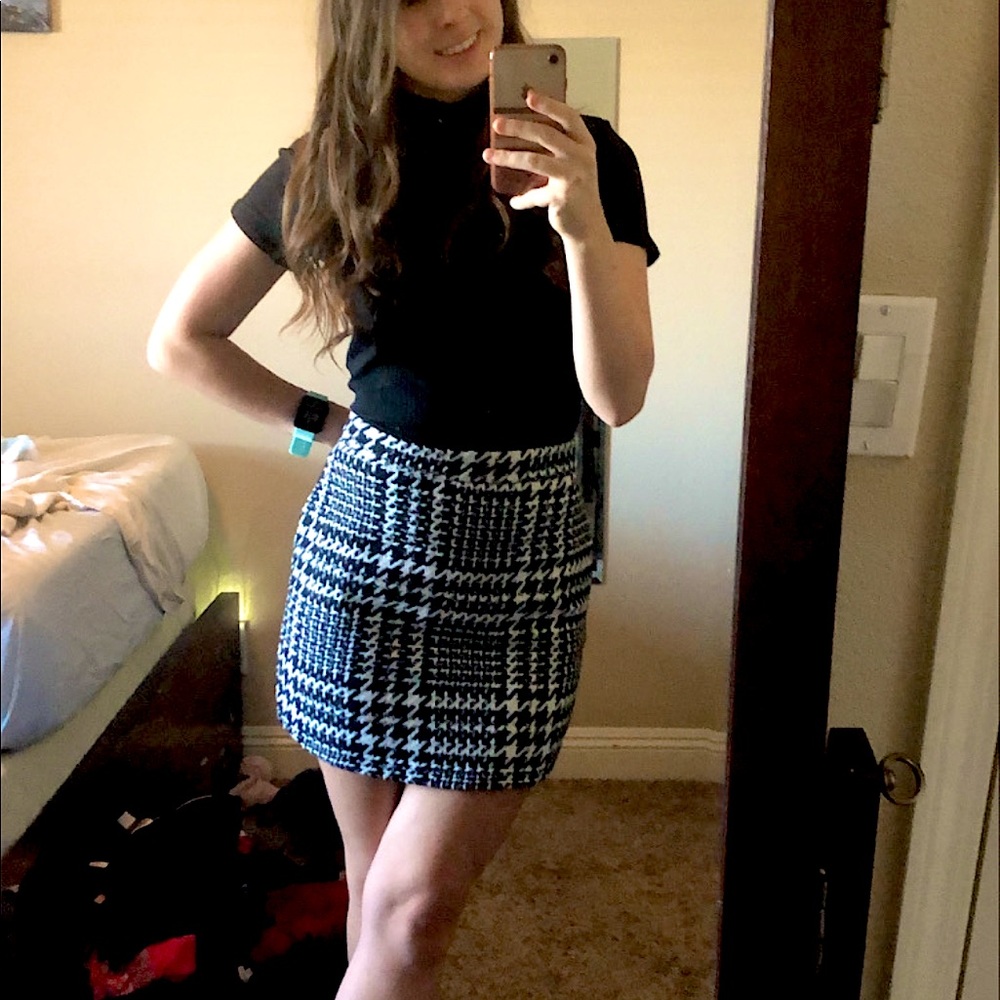 Houndstooth knit textured mini pencil skirt from Fashion Nova.